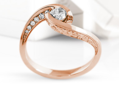 Rozé arany eljegyzési gyűrűk